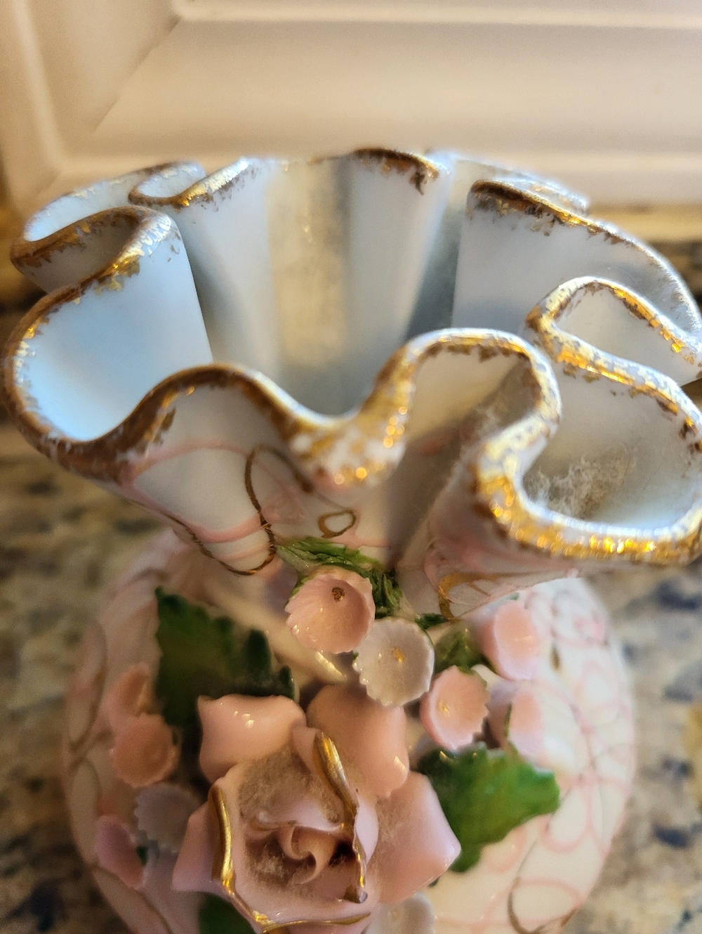 Lefton Porcelain Heavily Crimped  Pink Floral Accent Vase with Gold Trim - Picture 7 of 16